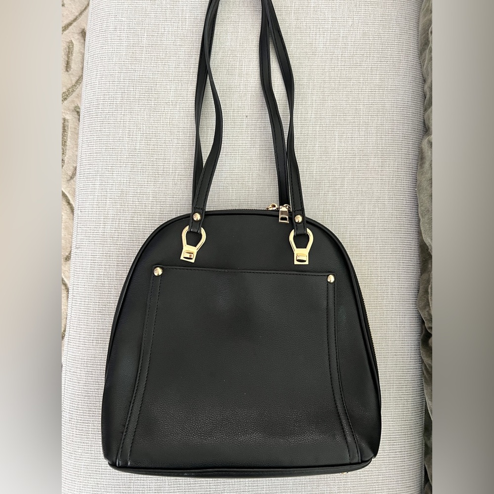 Elegant Black Women's Convertible Shoulder Bag and Backpack